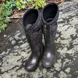 Black & Gray Bogs w/ Paisley Pattern